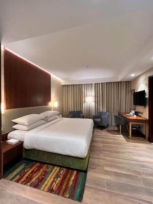 City Seasons Suites image 10